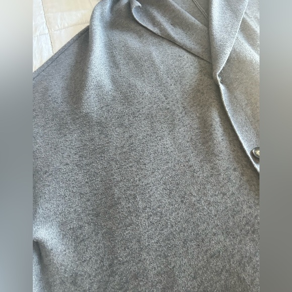 Zara Knit cape gray with faux fur collar size Medium - Picture 2 of 7